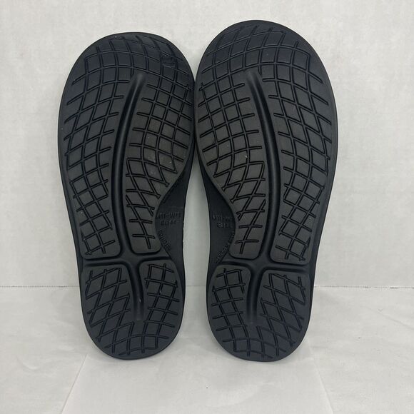 OOFOS OOcloog Recovery Clog Slip On Shoes Sandals Comfort Black Men 11 Women 13